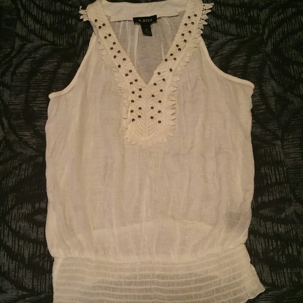 #85 A Byer Off White Sleeveless Embellished Blouse